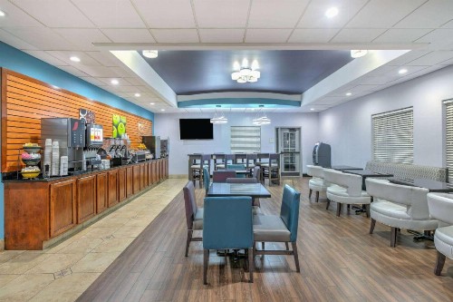 La Quinta by Wyndham Tulsa Airport / Expo Square - image 40