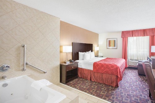 Ramada by Wyndham Tulsa - image 16