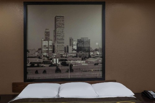 Super 8 by Wyndham Tulsa/Arpt/St Fairgrounds - image 29