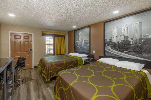 Super 8 by Wyndham Tulsa/Arpt/St Fairgrounds - image 7