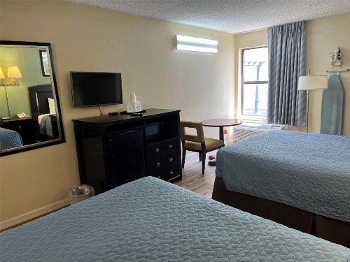 Days Inn by Wyndham Southern Hills/ORU - image 22