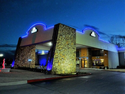 Days Inn by Wyndham Southern Hills/ORU - image 32