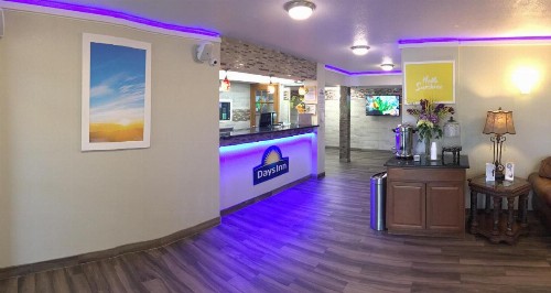Days Inn by Wyndham Southern Hills/ORU - image 34
