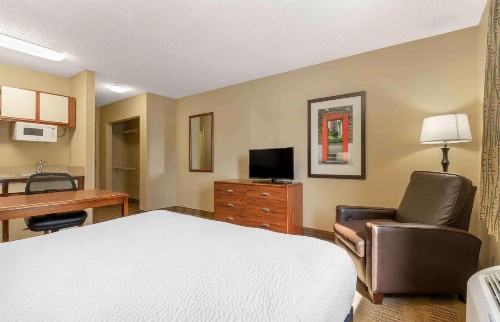 Extended Stay America Suites - Tulsa - Midtown - image 17