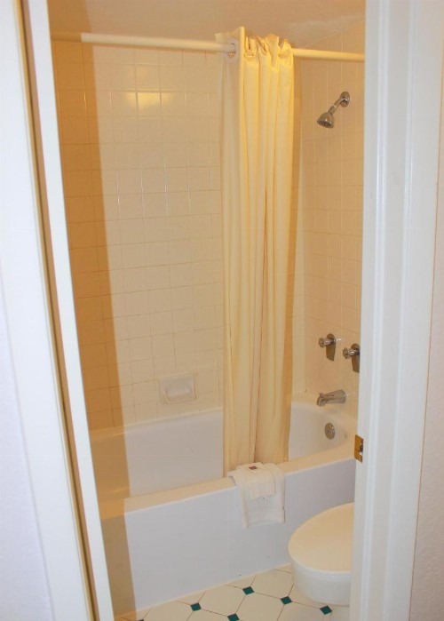 Baymont by Wyndham Tulsa Broken Arrow - image 8