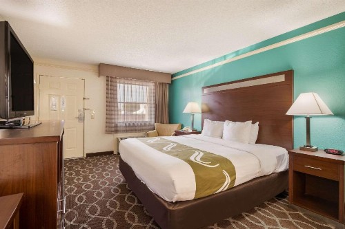 Quality Inn Tulsa Central - image 18