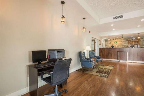 Quality Inn Tulsa Central - image 19