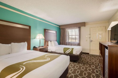 Quality Inn Tulsa Central - image 20