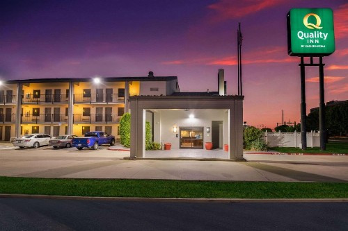 Quality Inn Tulsa Central - image 23