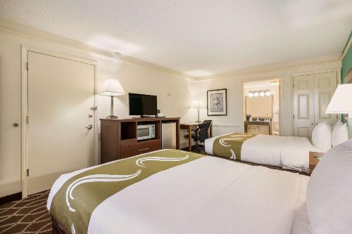 Quality Inn Tulsa Central - image 25