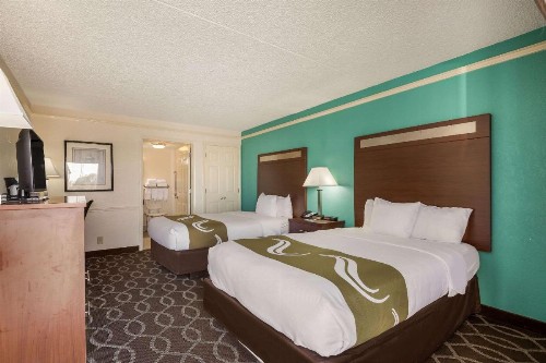 Quality Inn Tulsa Central - image 26