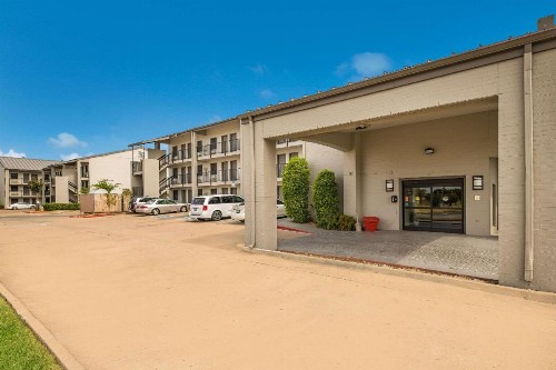 Quality Inn Tulsa Central - image 27