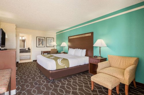 Quality Inn Tulsa Central - image 33
