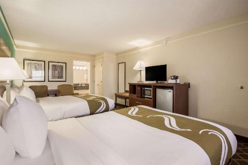 Quality Inn Tulsa Central - image 34