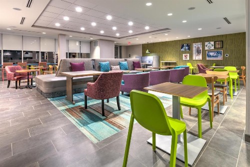 Clarion Inn Tulsa International Airport - image 15