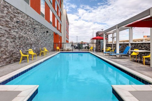 Clarion Inn Tulsa International Airport - image 24