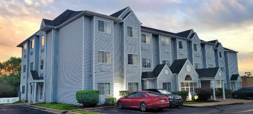 Microtel Inn & Suites by Wyndham Tulsa East - image 48