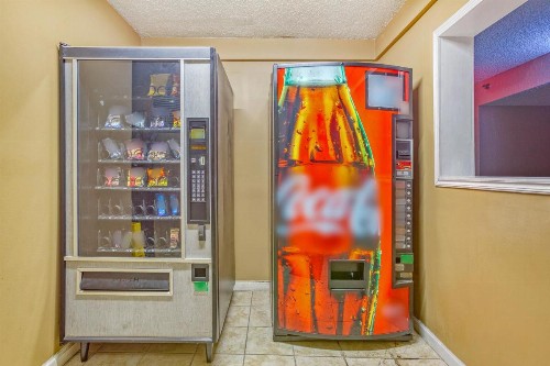 OYO Townhouse Tulsa Woodland Hills - image 12