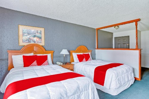 OYO Townhouse Tulsa Woodland Hills - image 24