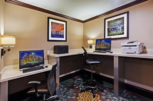 Staybridge Suites Tulsa-Woodland Hills an IHG Hotel - image 8