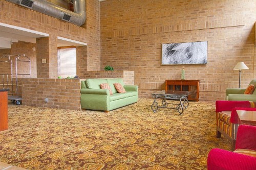 Clarion Inn And Suites - image 40