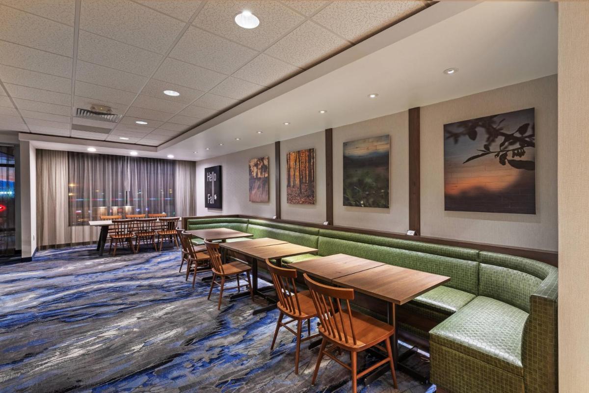 Fairfield Inn & Suites Tulsa Downtown Arts District - image 4