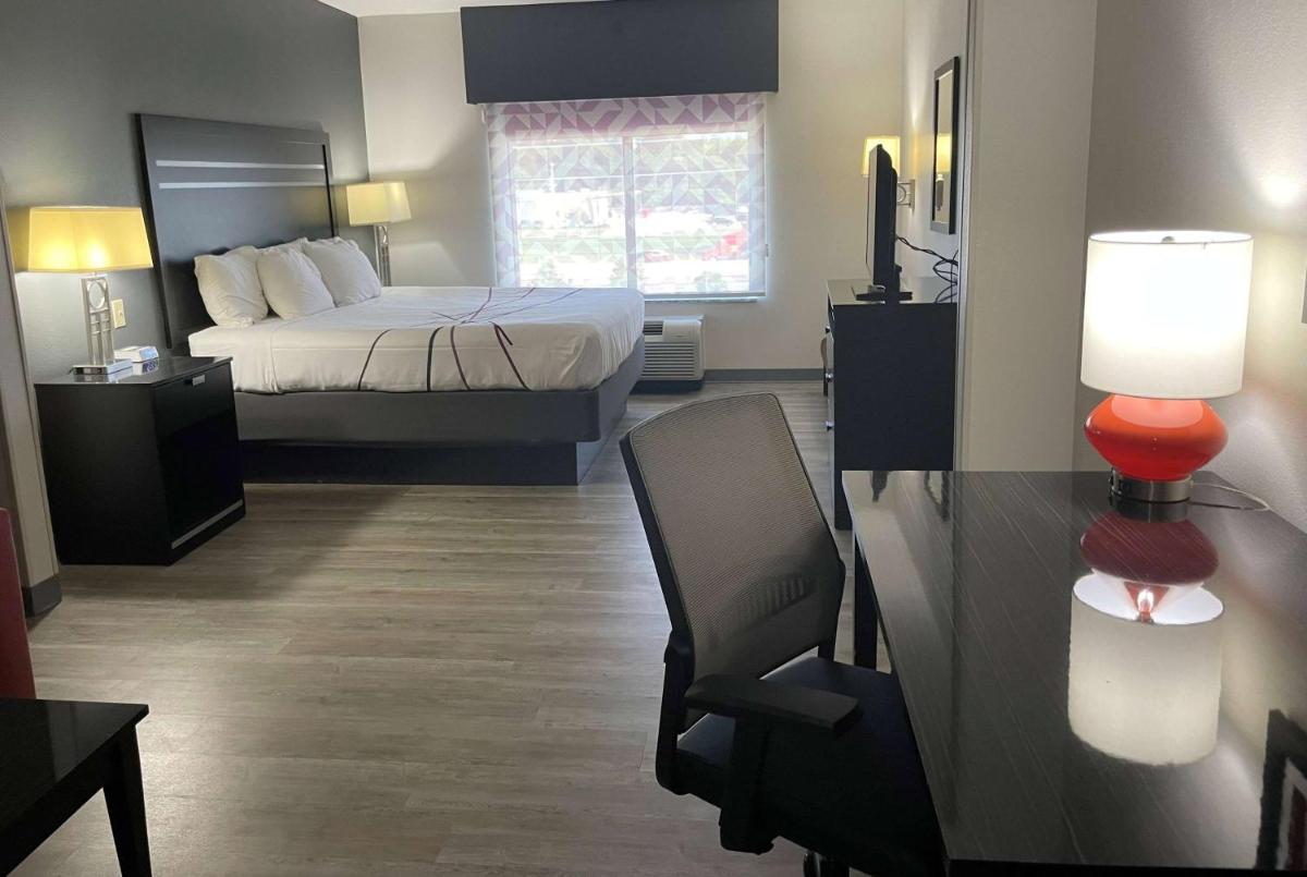 Wingate by Wyndham Tulsa - image 6