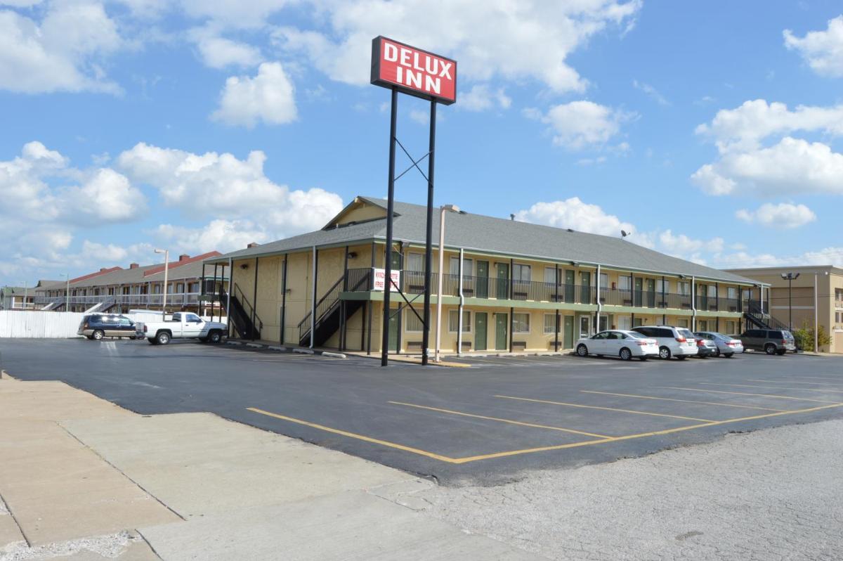 Delux Inn Tulsa - main image