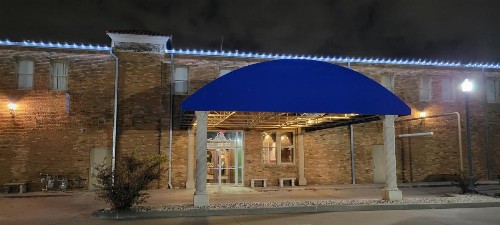 The Campbell Hotel - image 25