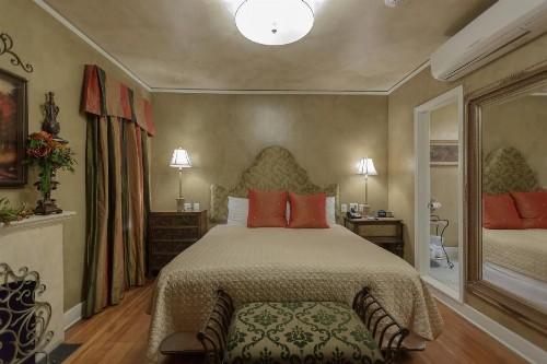 The Campbell Hotel - image 26