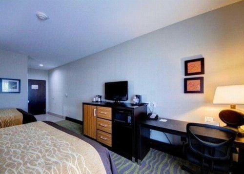 Comfort Inn & Suites Tulsa I-44 West - Rt 66 - image 18