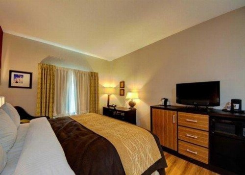 Comfort Inn & Suites Tulsa I-44 West - Rt 66 - image 22