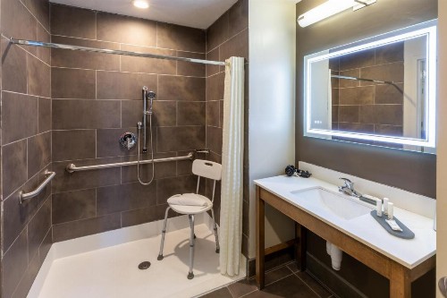 Best Western Plus Downtown Tulsa/Route 66 Hotel - image 10