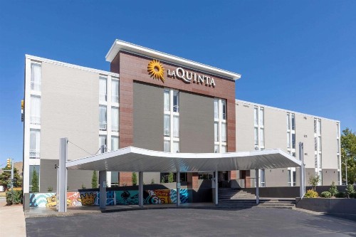 Best Western Plus Downtown Tulsa/Route 66 Hotel - image 16