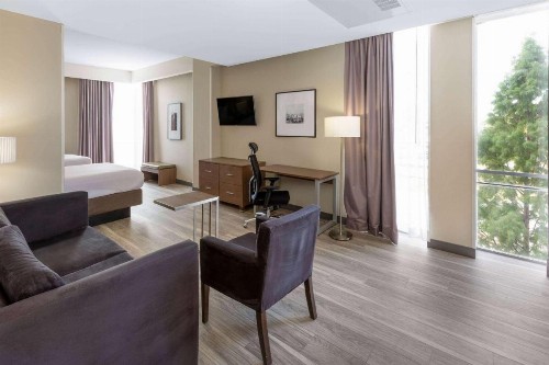 Best Western Plus Downtown Tulsa/Route 66 Hotel - image 23
