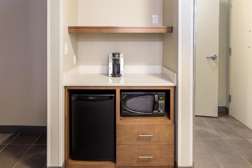 Best Western Plus Downtown Tulsa/Route 66 Hotel - image 32
