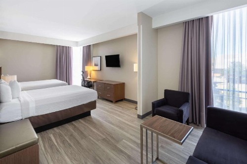 Best Western Plus Downtown Tulsa/Route 66 Hotel - image 7