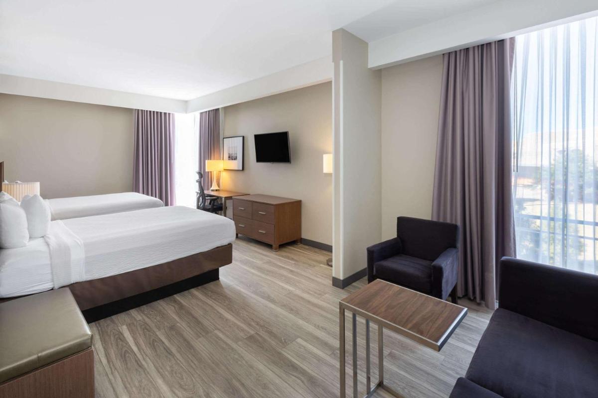 Best Western Plus Downtown Tulsa/Route 66 Hotel - image 7