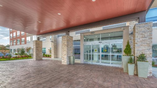 Holiday Inn Express & Suites Tulsa Midtown an IHG Hotel - image 26