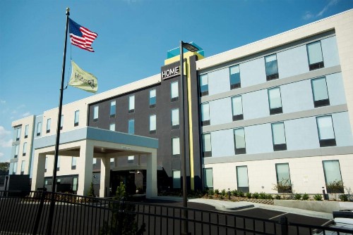 Home2 Suites by Hilton Tulsa Hills - image 2