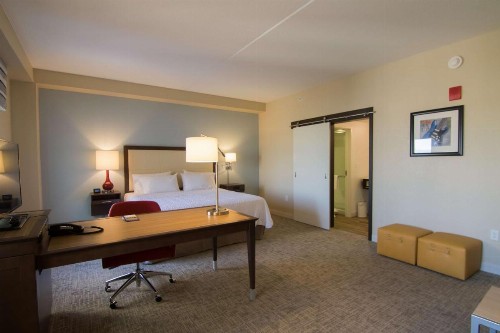Hampton Inn & Suites Tulsa Downtown Ok - image 25