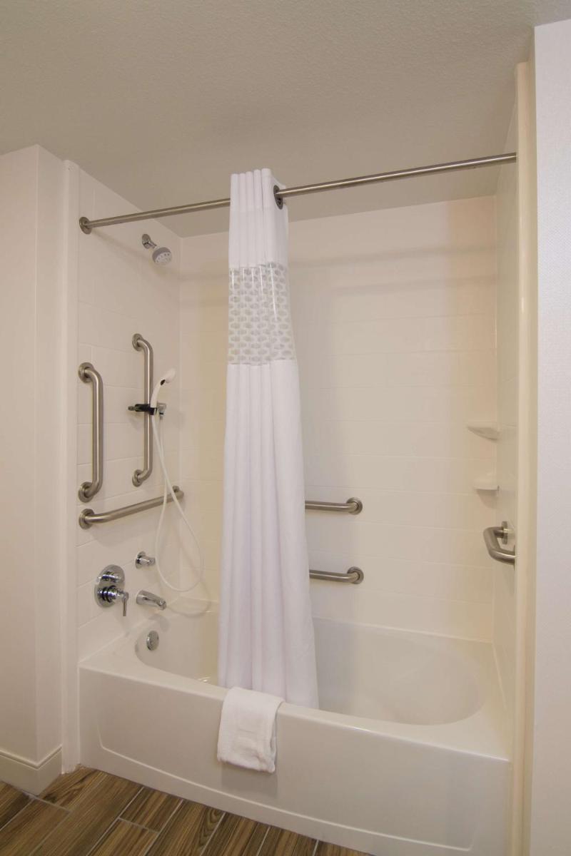 Hampton Inn & Suites Tulsa Downtown Ok - image 7