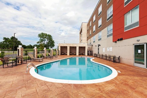 Holiday Inn Express & Suites Tulsa South - Woodland Hills an IHG Hotel - image 17