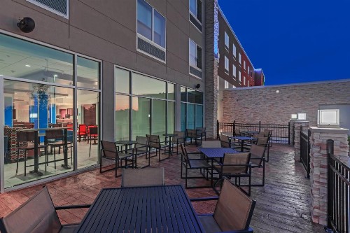 Holiday Inn Express & Suites Tulsa South - Woodland Hills an IHG Hotel - image 28