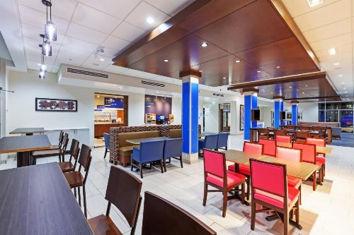 Holiday Inn Express & Suites Tulsa South - Woodland Hills an IHG Hotel - image 31