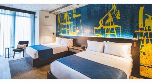 Hotel Indigo Tulsa DWTN/Entertainment Area - image 2