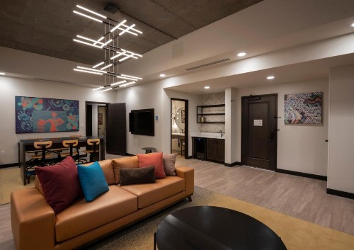 Hotel Indigo Tulsa DWTN/Entertainment Area - image 21
