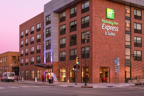 Holiday Inn Express Tulsa Downtown
