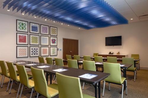 Holiday Inn Express & Suites - Tulsa Downtown - Arts District an IHG Hotel - image 17