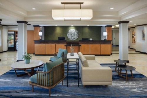 Fairfield Inn and Suites Turlock - image 1